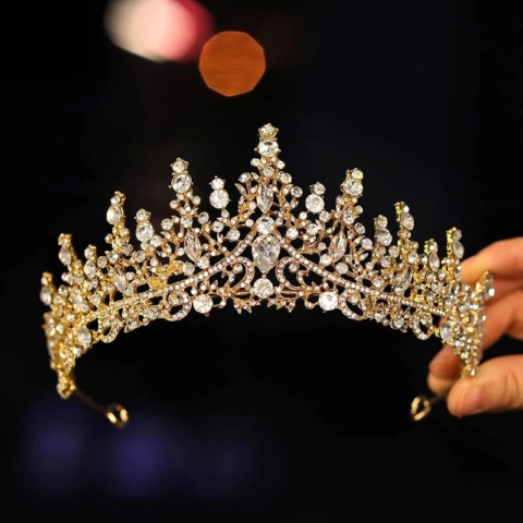 hermosa tiara dorada de quinceaños